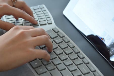 光纤KVM结合人体工程学键盘的热键操作